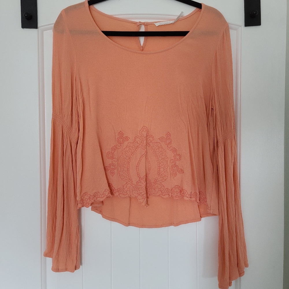 Blu Pepper Long Sleave Small Blouse